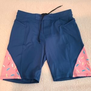 Feed Me Fight Me Men's Athletic Gym Shorts Donut Sprinkles Size XL